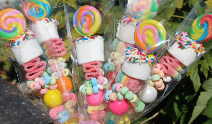 Crée ta brochette de bonbons - Cristal Centre